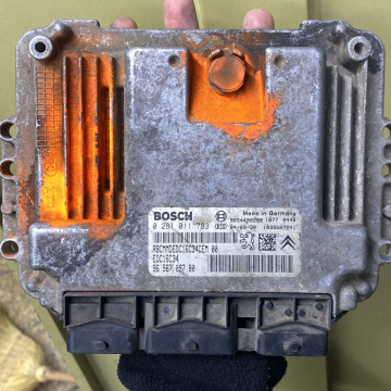 EDC16C34 - 0281011783 - 96 557 097 80 - RBCMMDDEC16C34CEM00 - Peugeot Citroen 1.6 HDi - Bosch