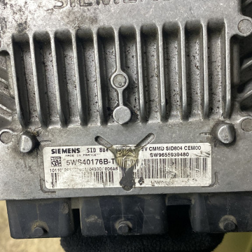 Siemens SID804 - 5WS40176B-T - SW96555939480 - SV CMMDSID804 CEM00 - Peugeot Citroen 1.6 HDi - Siemens / PSA